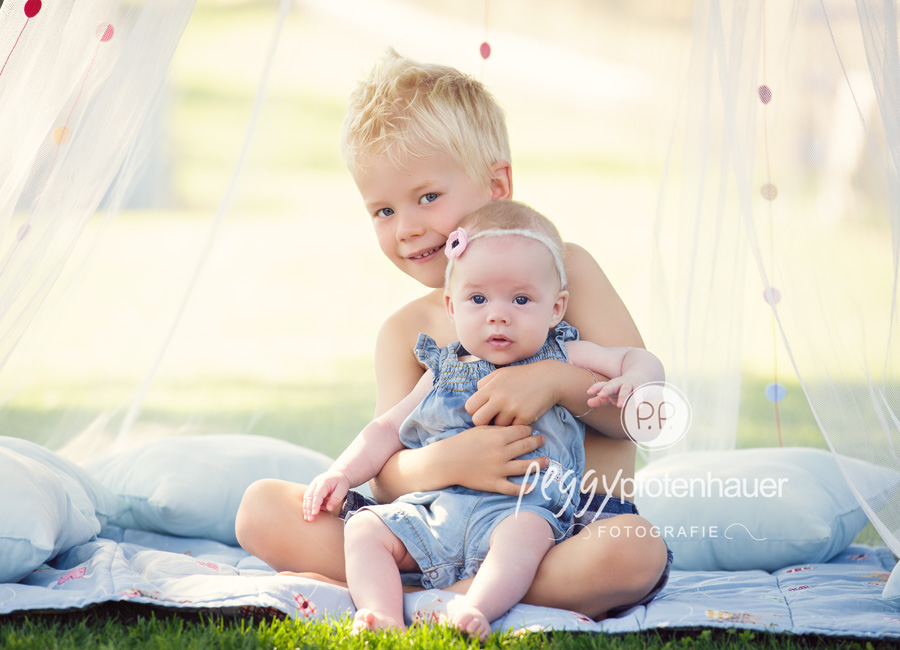 have rest in a tent brother and sister photo idea