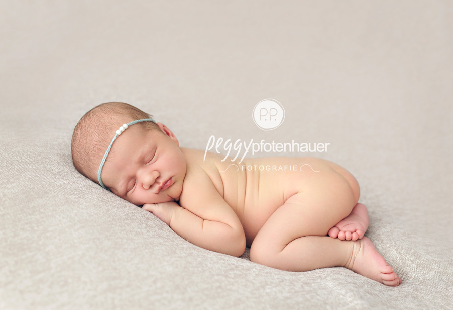 Babyfotograf Bamberg, Neugeborenenbilder Bamberg, neugeboren in Baunach
