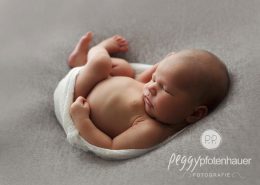 Natürliche Babyfotos - Peggy Pfotenhauer Fotografin Bamberg