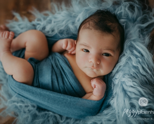 schlichte Neugeborenenfotos
