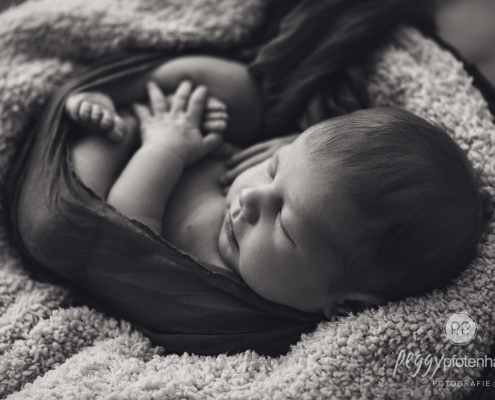 Babybilder im Fotostudio