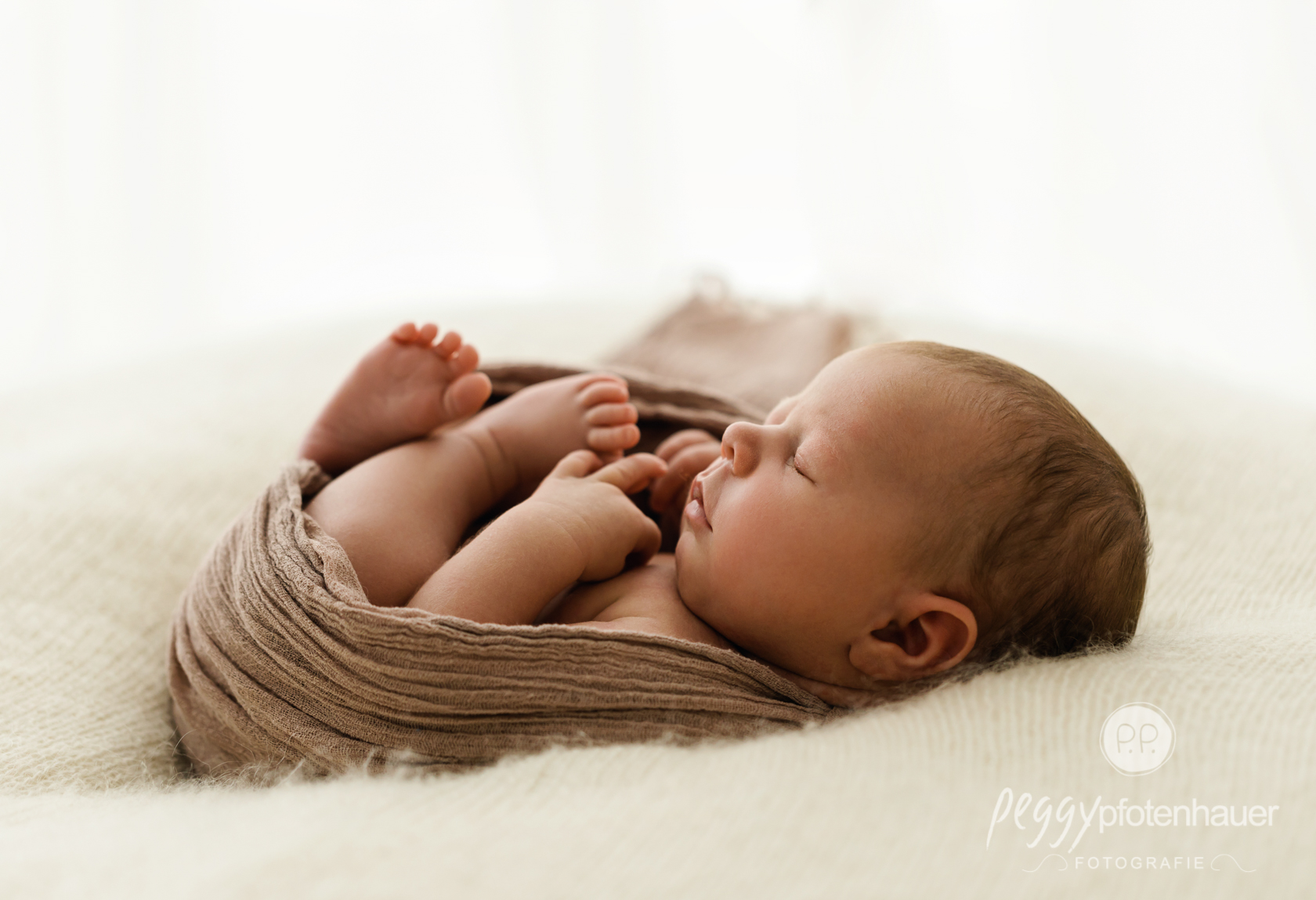 authentische Neugeborenenfotos