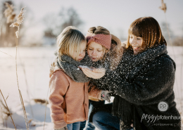 Familienfotos im Schnee Bayern