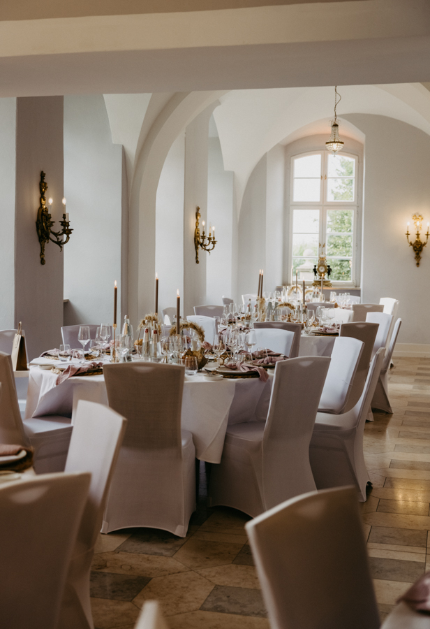 stimmungsvolle Locationfotos Schloss Jägersburg stimmungsvolle Locationfotos Schloss Jägersburg